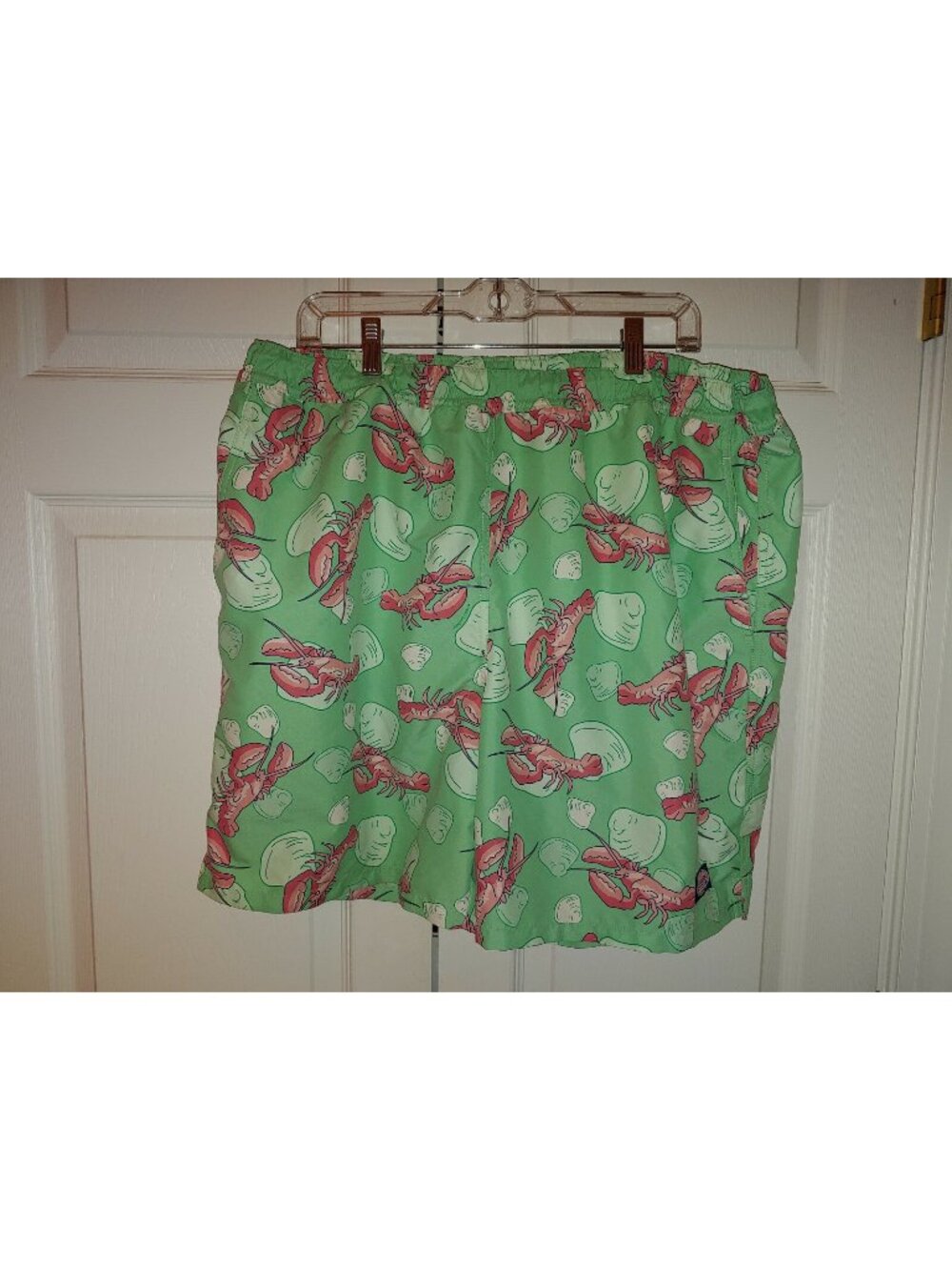 Men Vineyard Vines Green Lobster Shell Print Swim Trunks Shorts Size XL